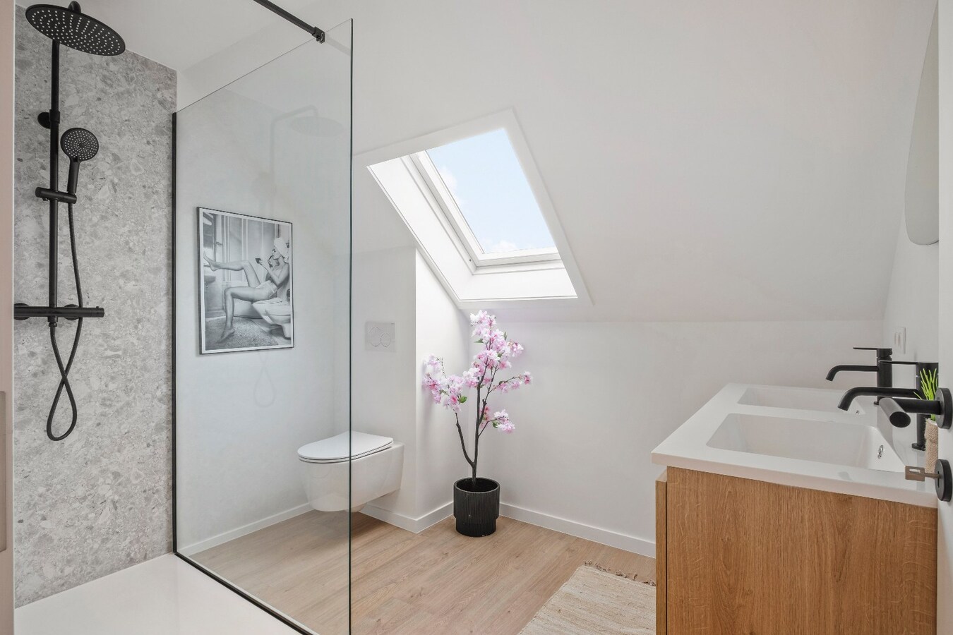 Instapklare ruime woning met tuin nabij de Leie ! *** NONO INSPIRED *** 