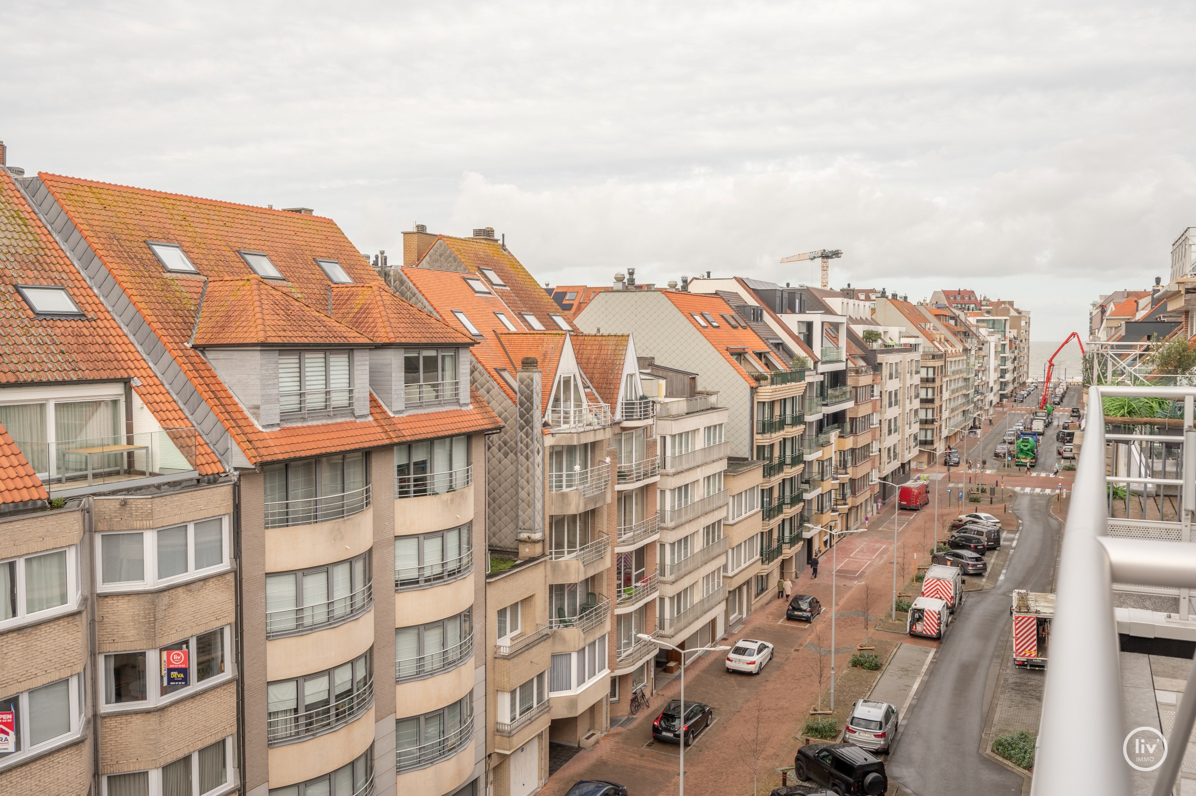 Ruim duplex-appartement (140 m²) met 3 slaapkamers en zonnige terrassen – Parmentierlaan 