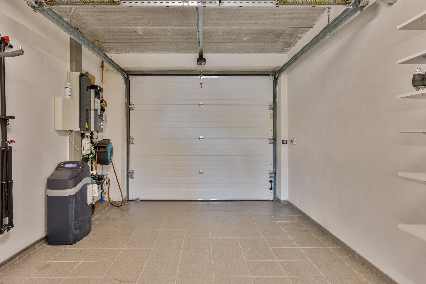 Rustig gelegen woning met 3 slaapkamers, garage en tuin 