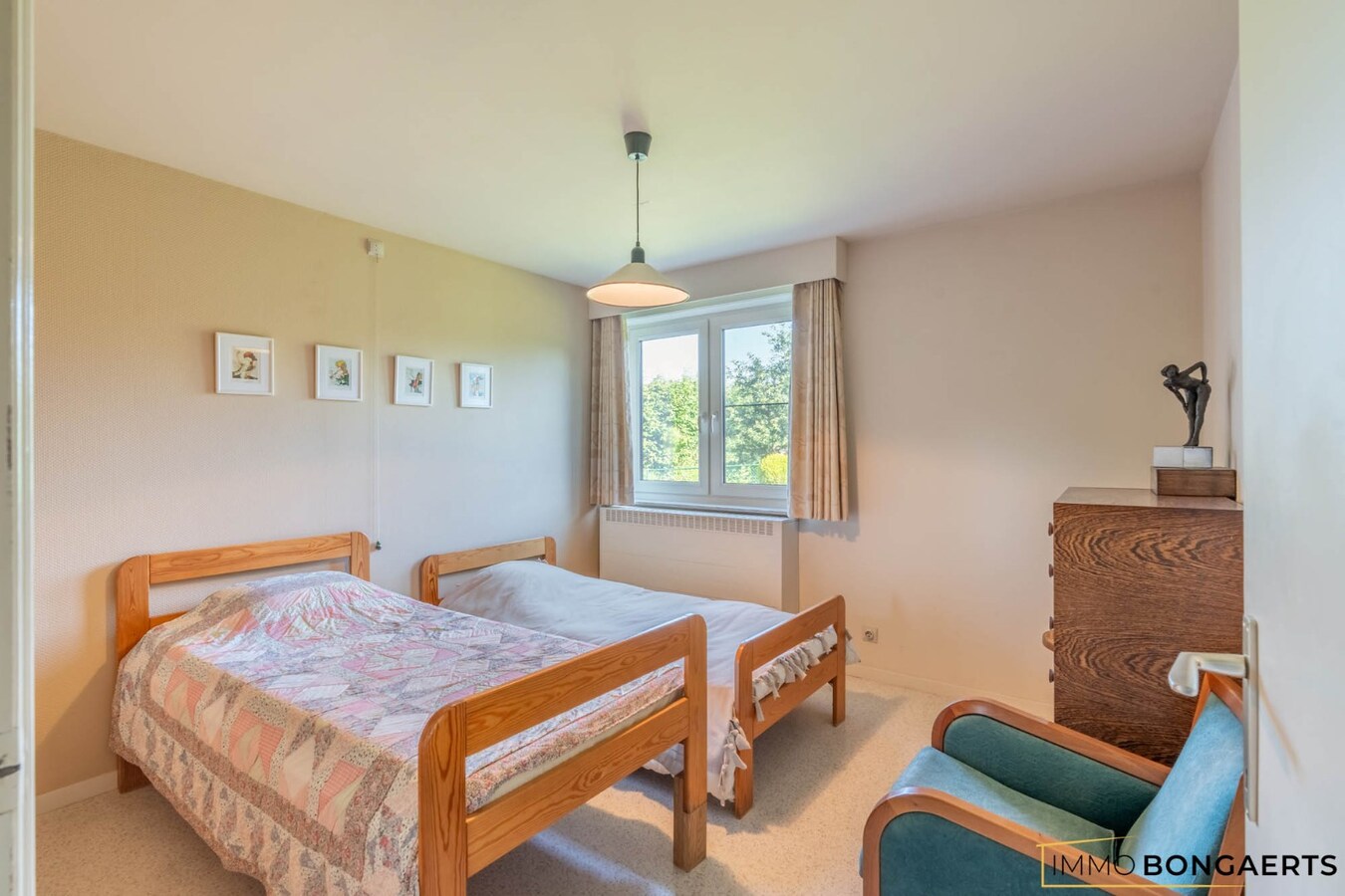 Ruime woning met 4 slaapkamers, tuin en garage in Opglabbeek. 