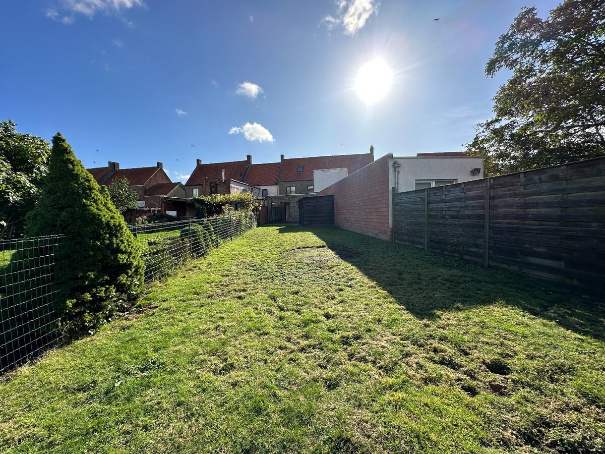 Verrassend ruime woning in het Centrum van vladslo 