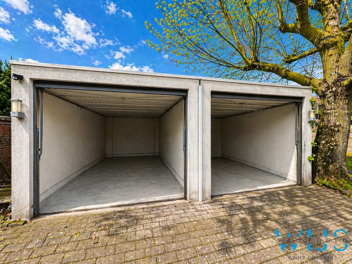 Instapklaar en verrassend ruim appartement op toplocatie in het centrum van Ertvelde! 