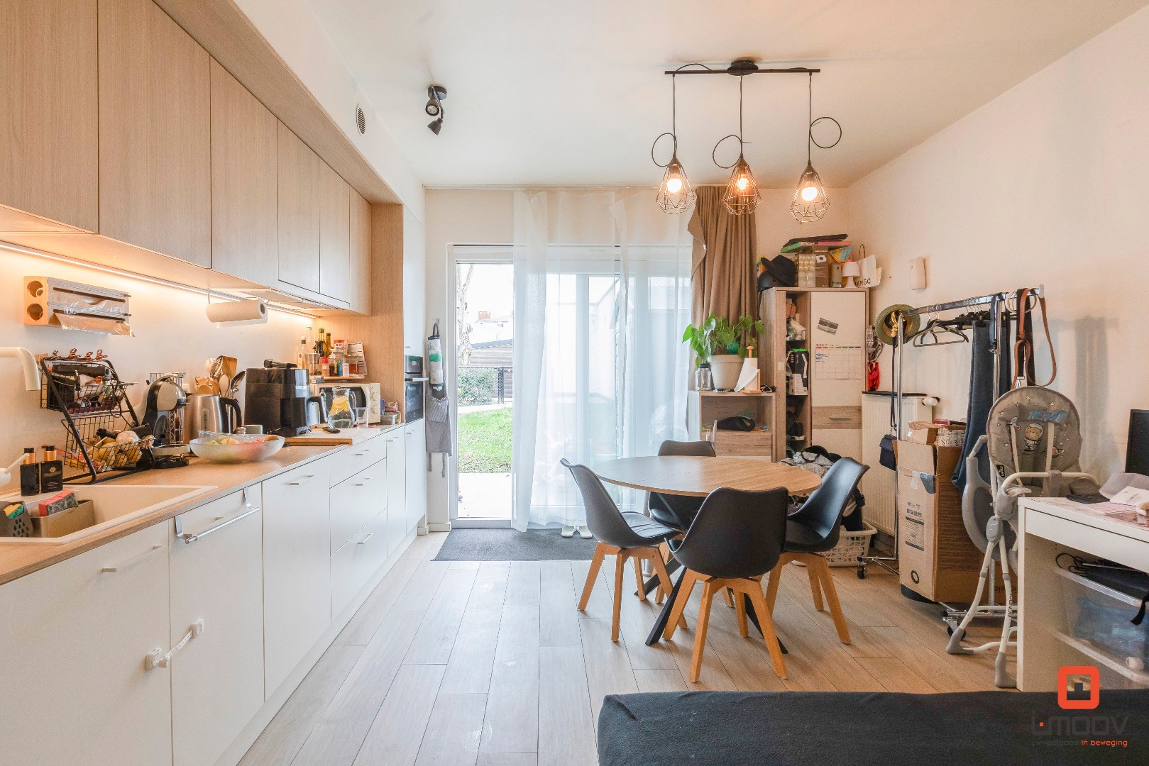 Gerenoveerd appartement met eigen tuin op gunstige locatie! 