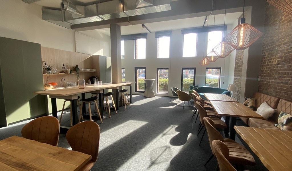 Prachtig ingerichte loftkantoren te koop in Kortrijk
