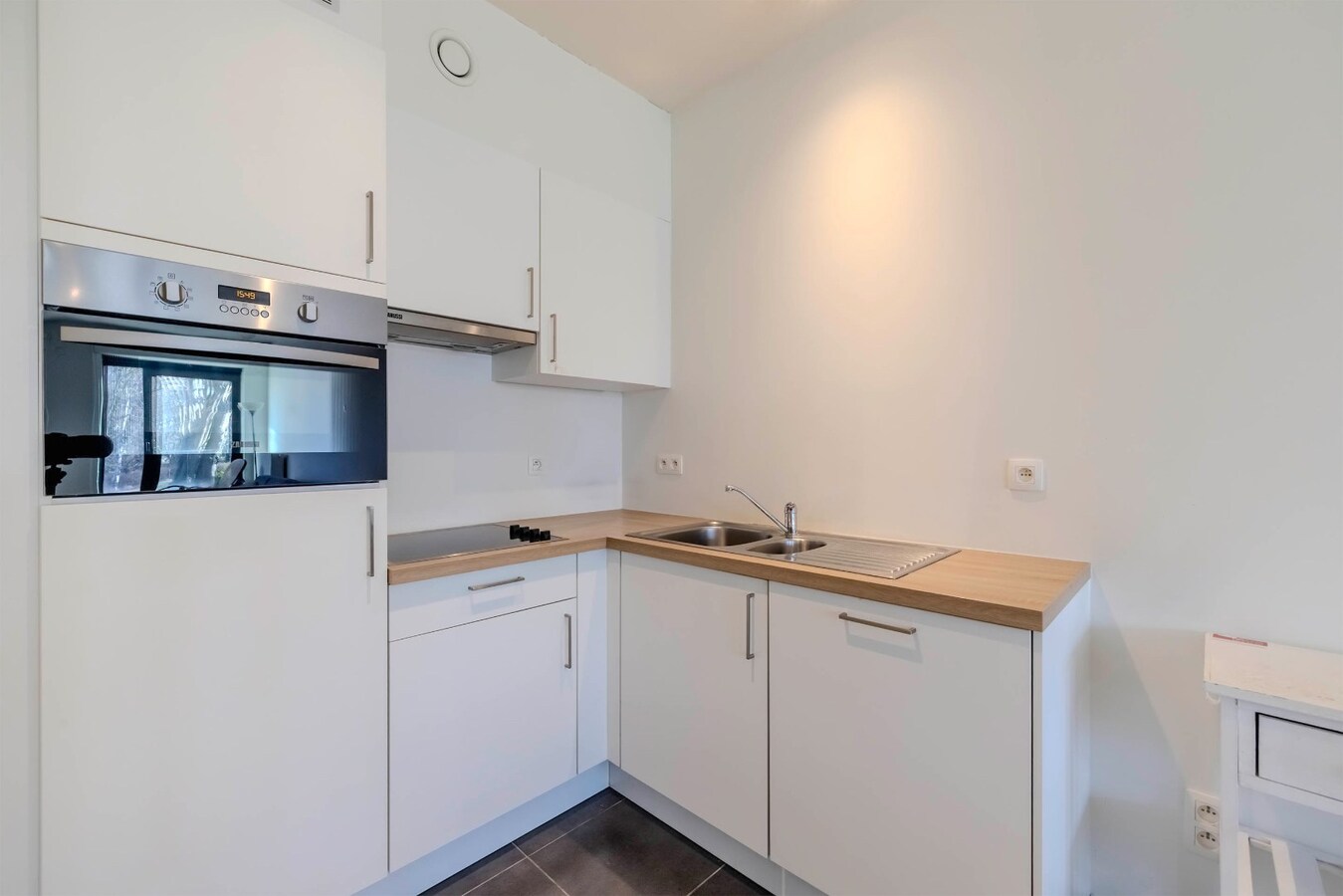 Instapklaar appartement + parking + berging 