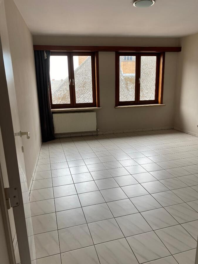 Mooi 2 slaapkamer appartement in centrum Zottegem 