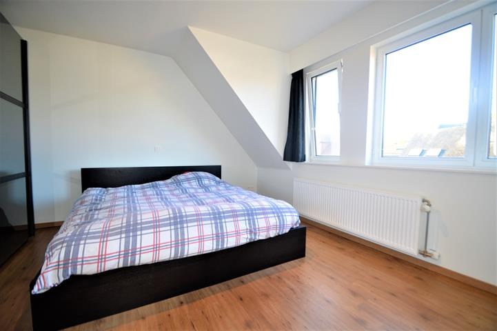 Prachtig gerenoveerde woning met een zeer ruime en zonnige tuin op top locatie in Mol 