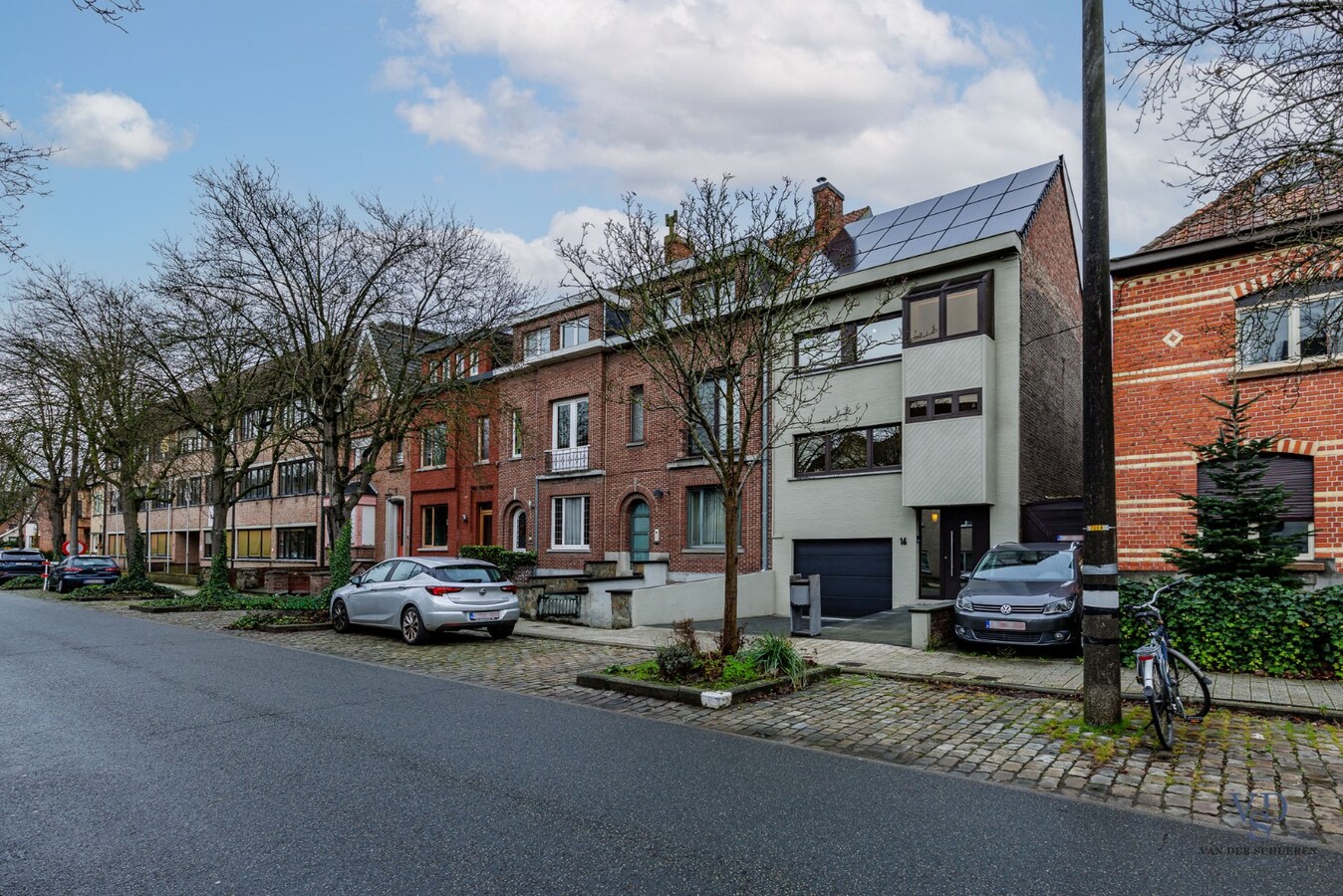 Tijdloos wonen in Gent met royale tuin 