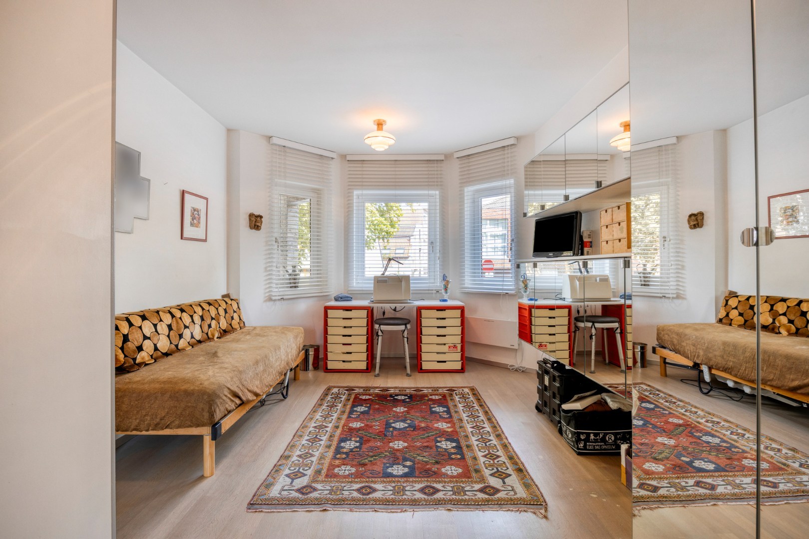 Gelijkvloers appartement met een terras van 50m²,  3 slaapkamers en staanplaats in het centrum van Leuven! - bewoonbare opp. 147m² 