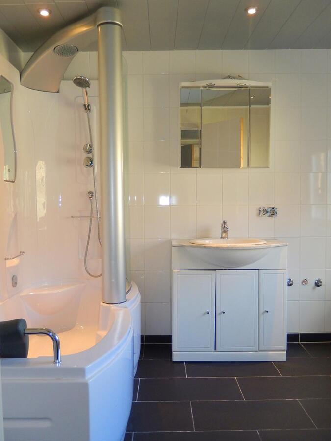 Charmante ruime woning te varsenare 