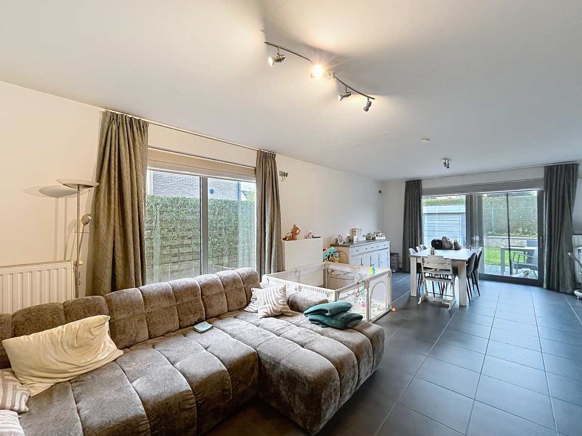 Instapklare halfopen woning met tuin 