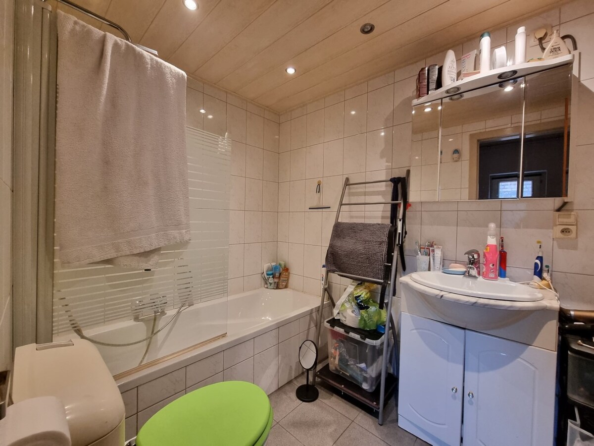 Halfopen woning op mooi perceel te Meetkerke 