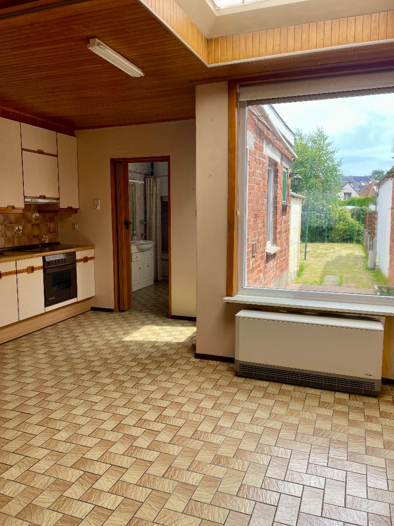 Ruime rijwoning met drie slaapkamers en tuin 