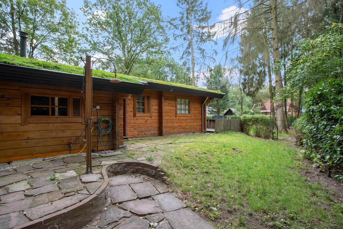 Uniek karakteristiek chalet in Bosrijke omgeving. 