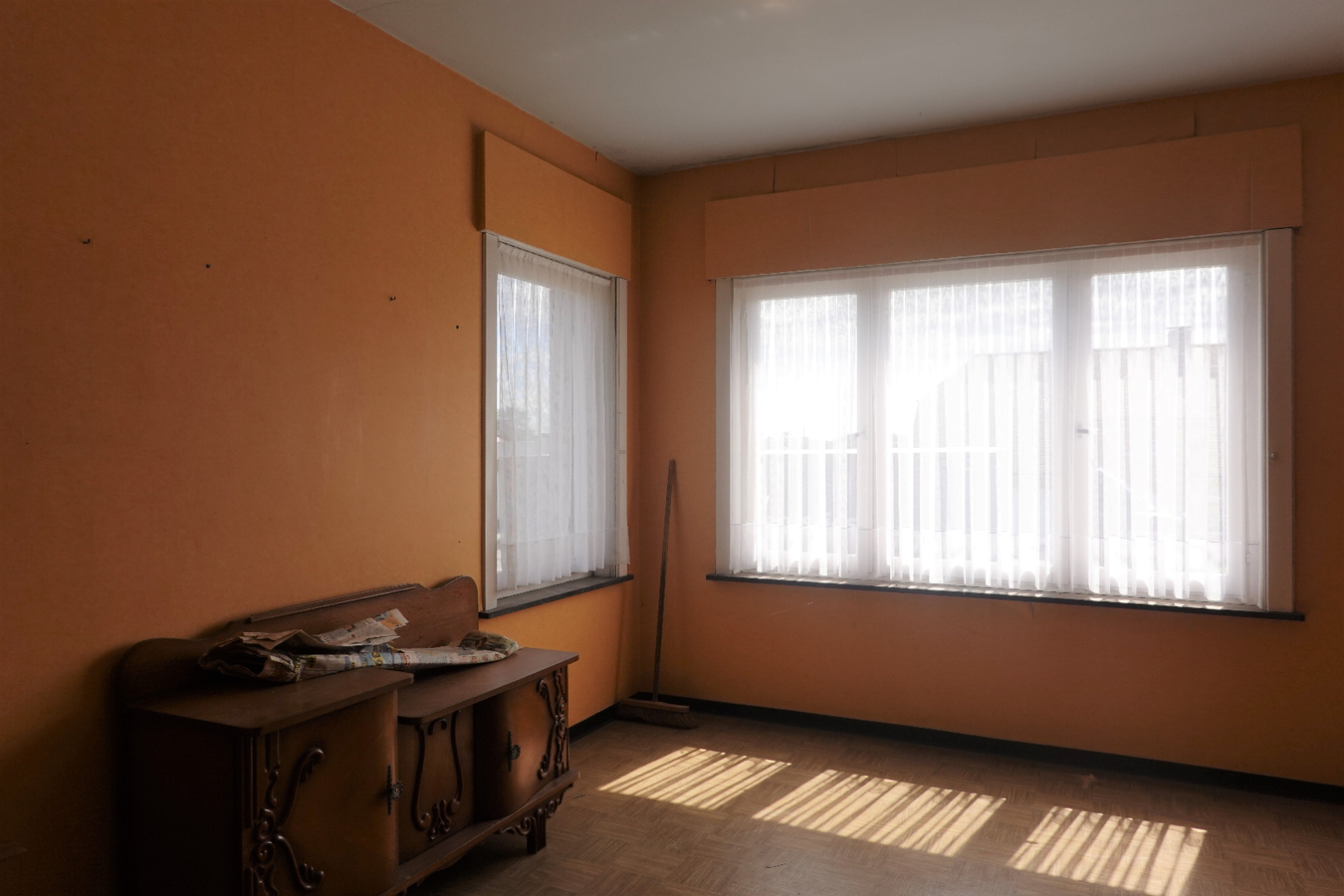 Alleenstaande woning met garage en mooie tuin 