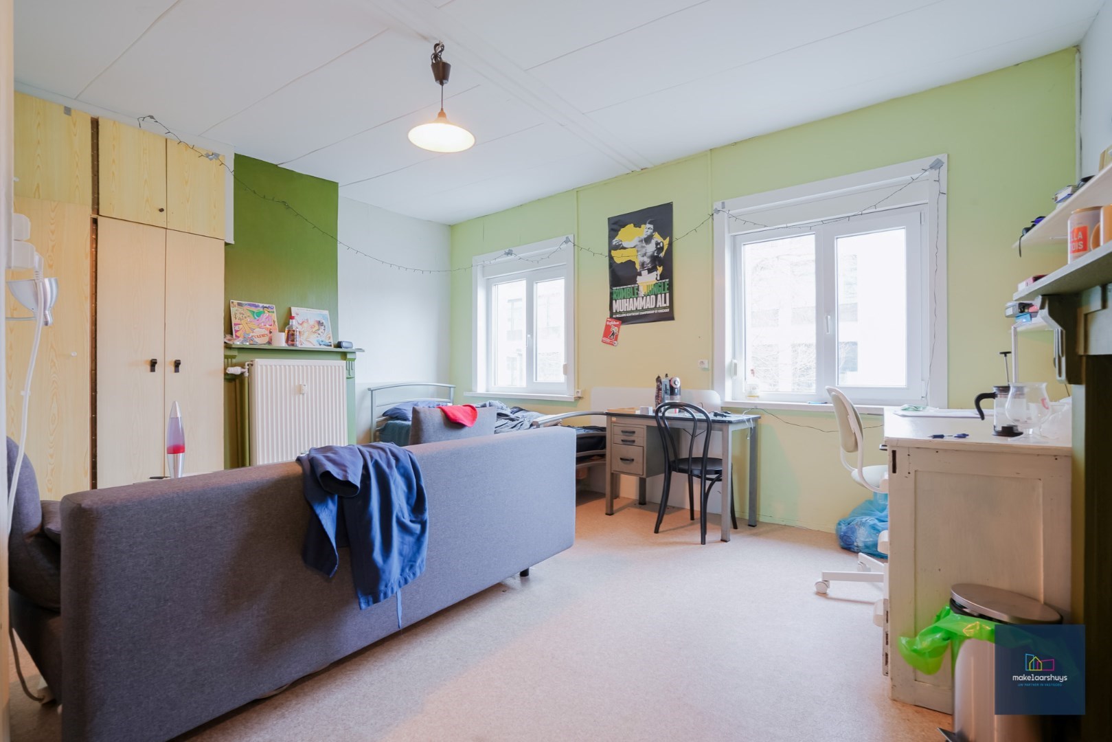 Gunstig gelegen opbrengsteigendom nabij de Coupure 