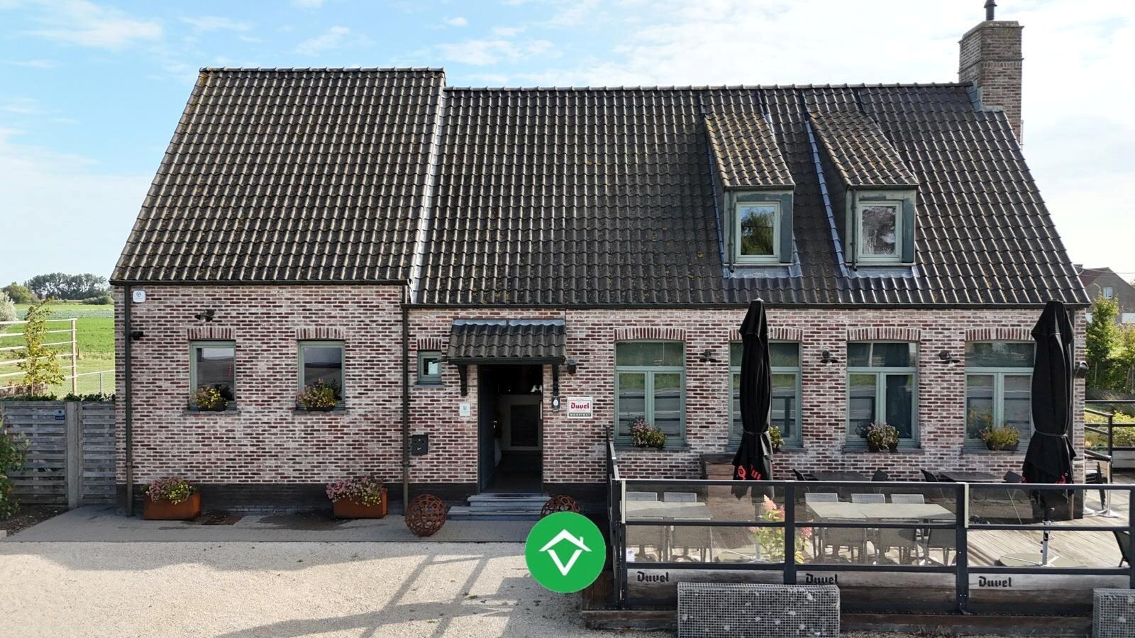 Combinatie wonen &amp; werken: horecazaak met woonst in Eernegem 