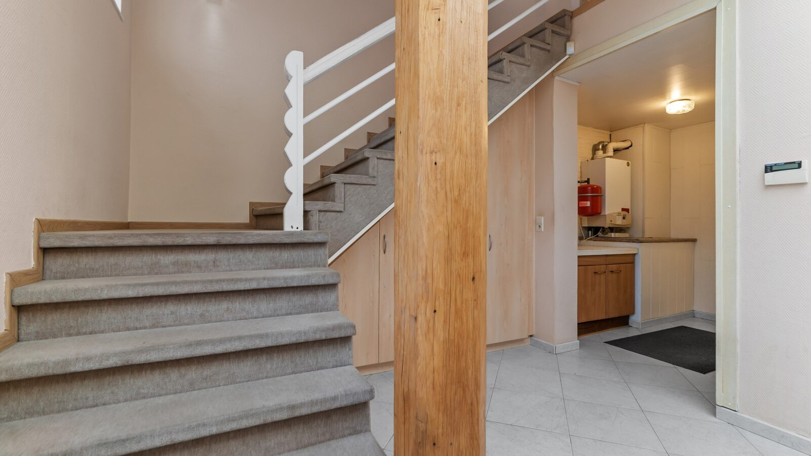 Riante gezinswoning met tal van mogelijkheden nabij Maastricht! 