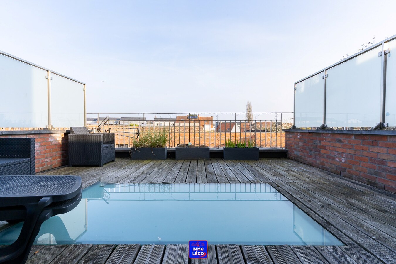 Maison rénovée avec jardin et garage, beaux volumes ! 