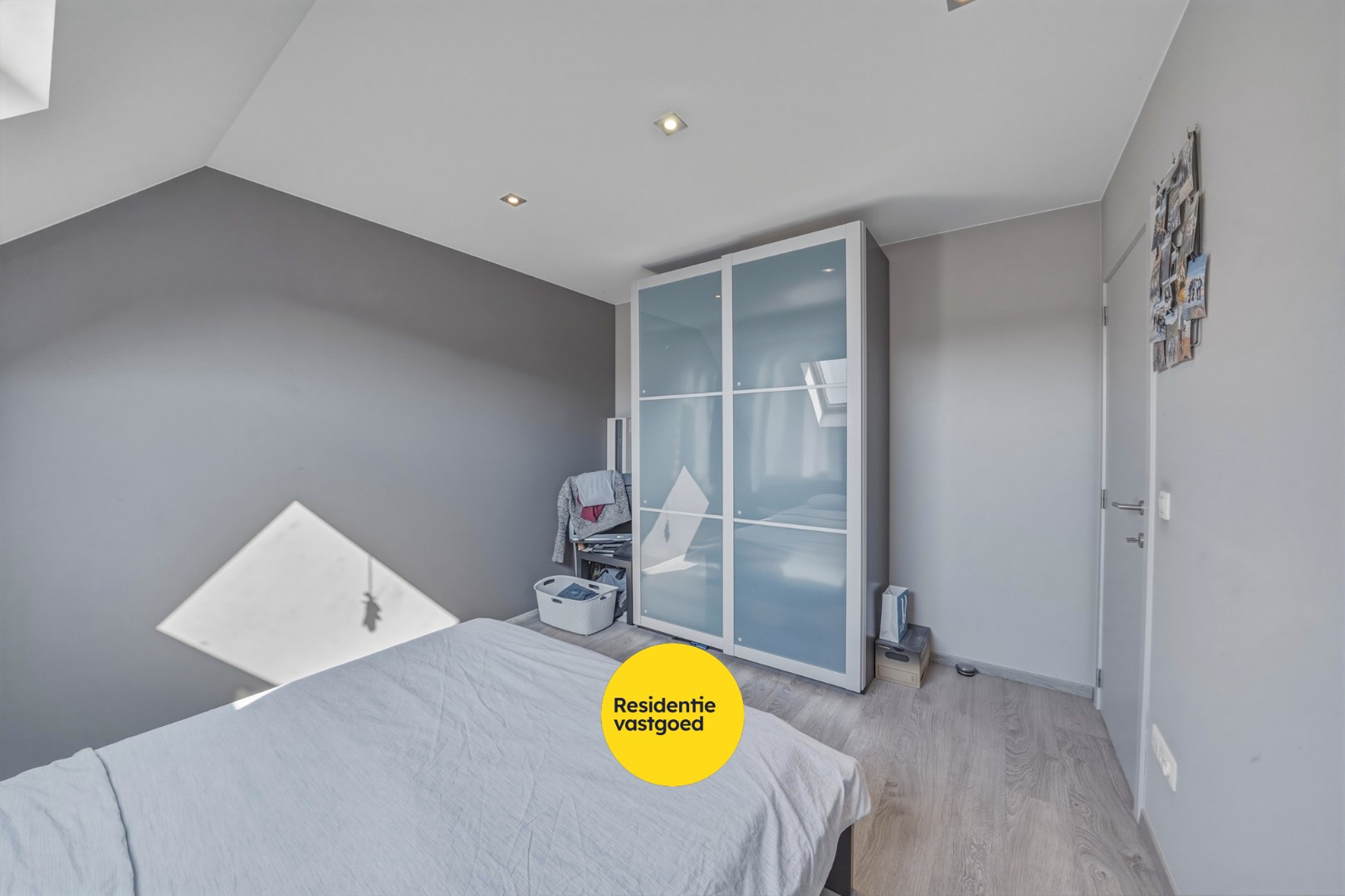 Instapklare recente woning met zeer ruime garage en tuin in Oudenburg 
