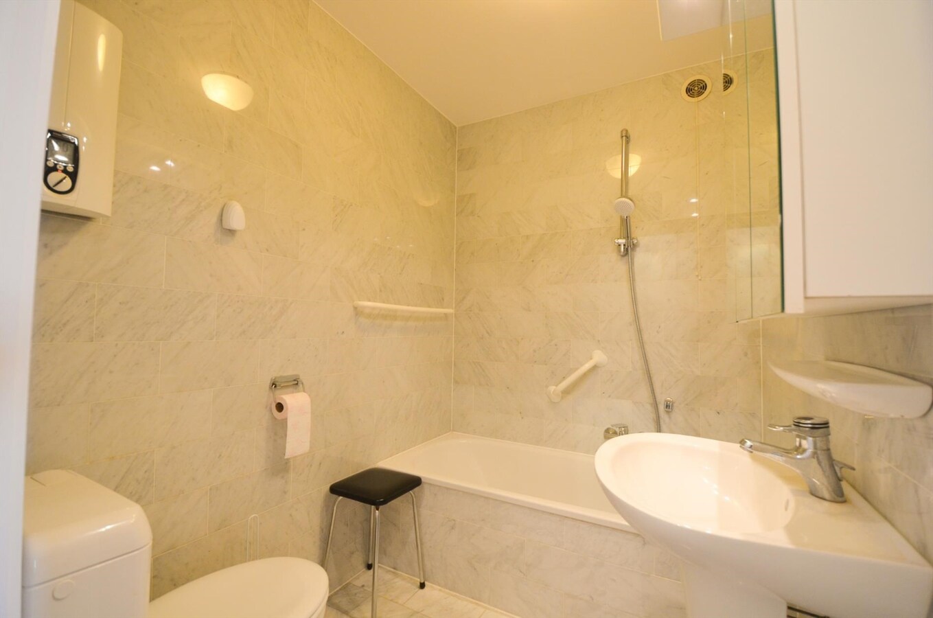 Appartement soigné et ensoleillé! 