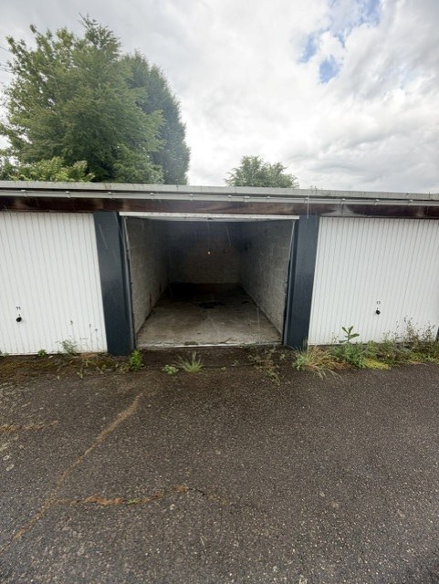2 garages beschikbaar om te huren in het centrum van Geel 
