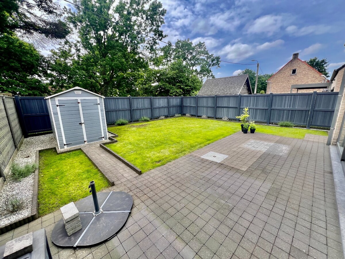 Rustig gelegen gezinswoning gelegen te Wijnendale 