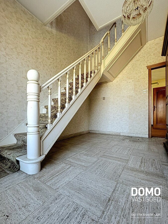 Te renoveren karaktervolle open bebouwing met tuin - mogelijkheid tot creëren extra half open bebouwing 