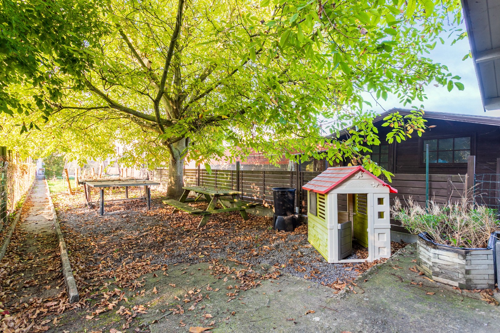 Op te frissen woning met 3 slpk te Halle 
