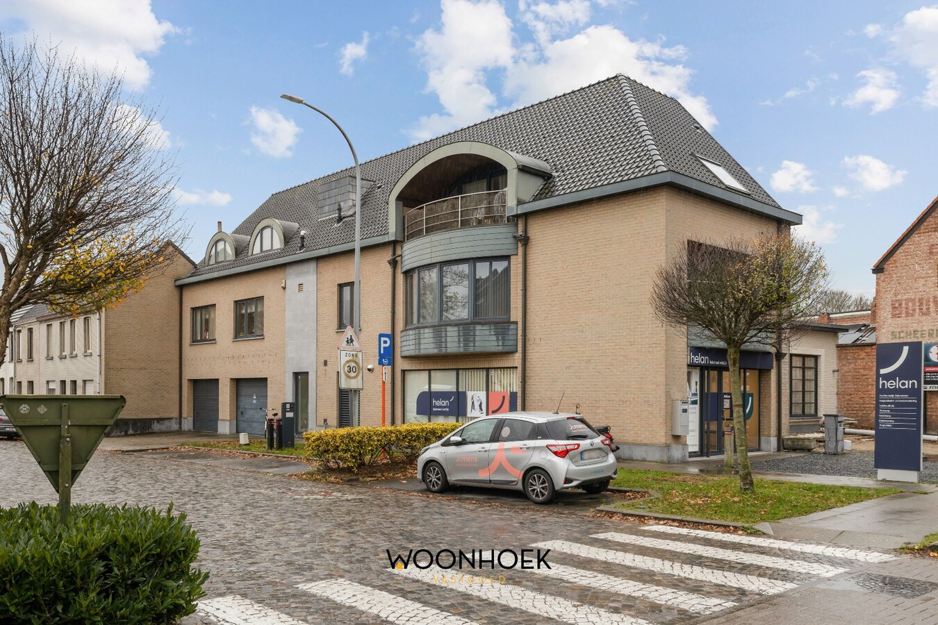 Zeer ruim &amp; zonnig duplexappartement vlakbij centrum en station 