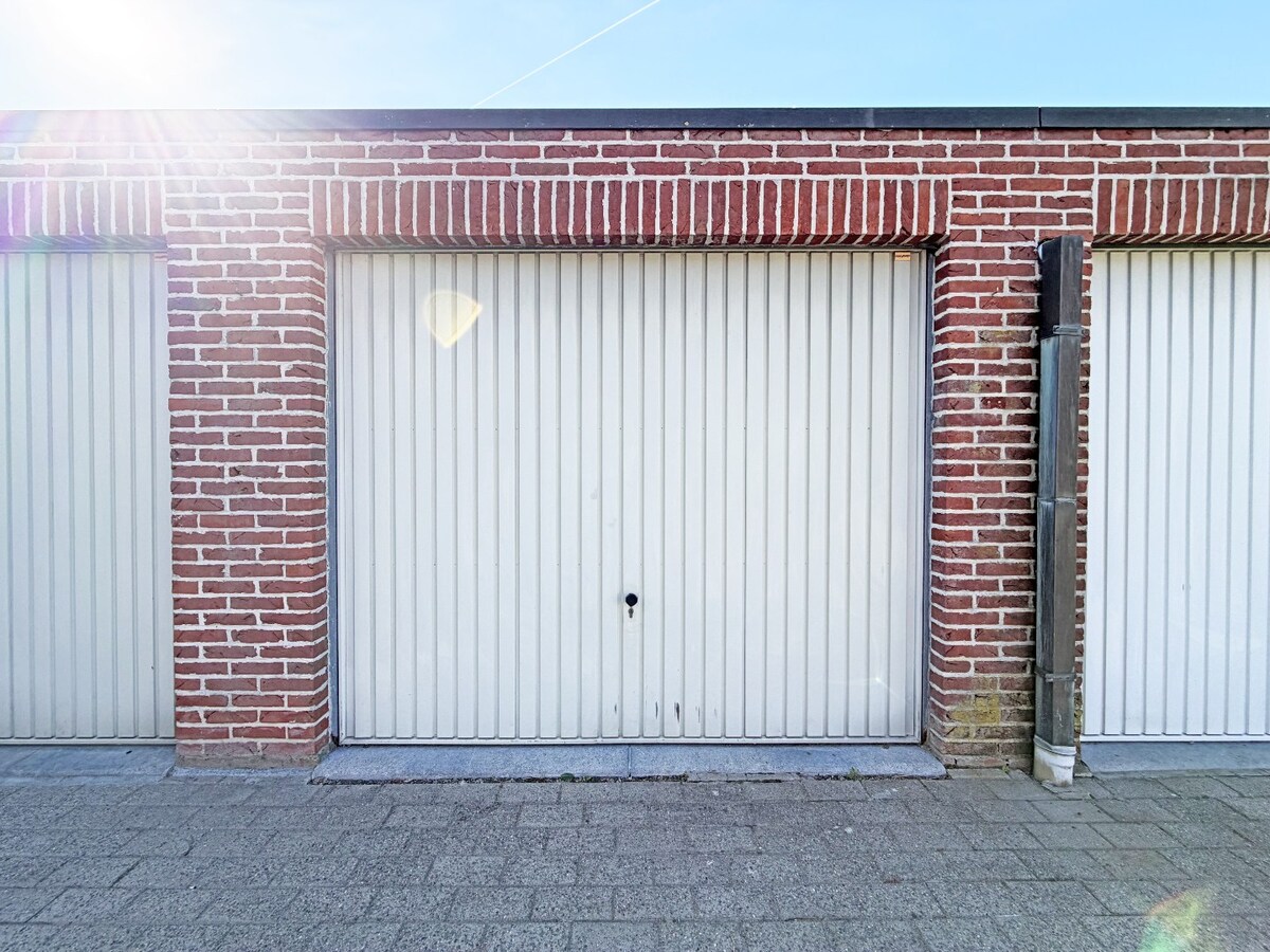 Leuk appartement met groot terras en garage nabij centrum Zottegem 