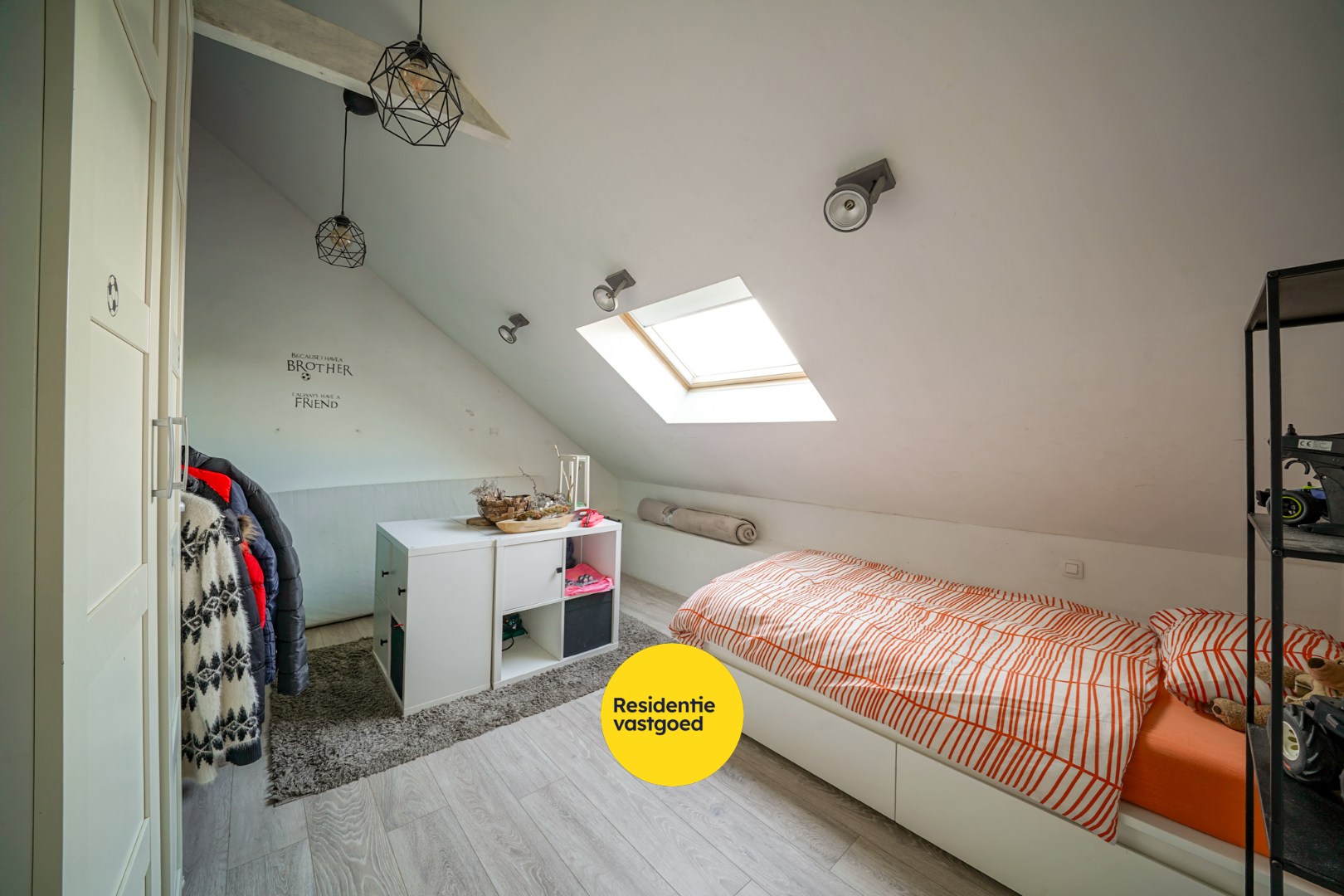 Instapklare gezinswoning met 4 slaapkamers en zonnige tuin in Bredene 