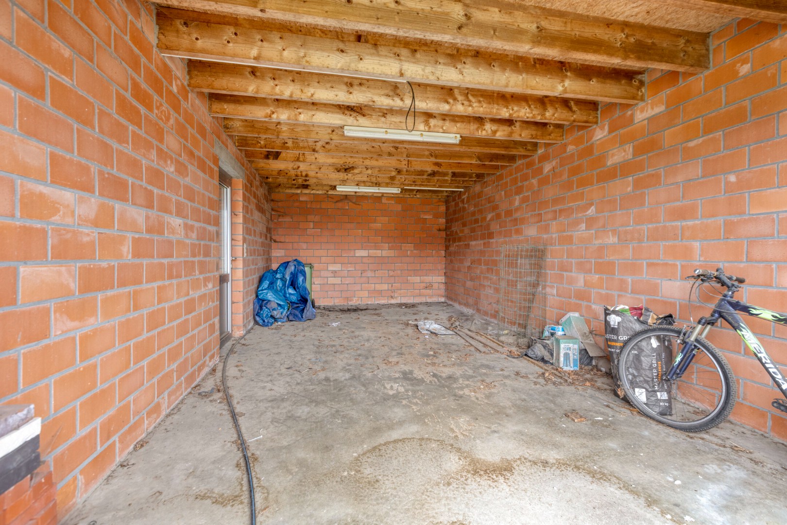 Unieke woning met 3 slpk. op een ruim perceel in Geel-centrum 