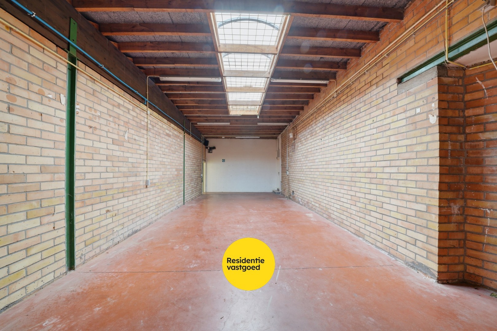 Commerciële ruimte te huur in het centrum van Aartrijke 