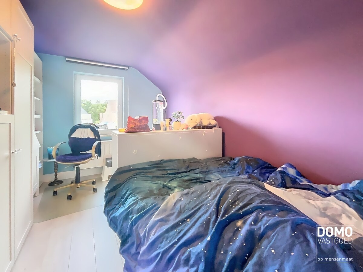 RUIME WONING MET 3 SLAAPKAMERS, TUIN EN RUIME PARKING IN SPALBEEK 