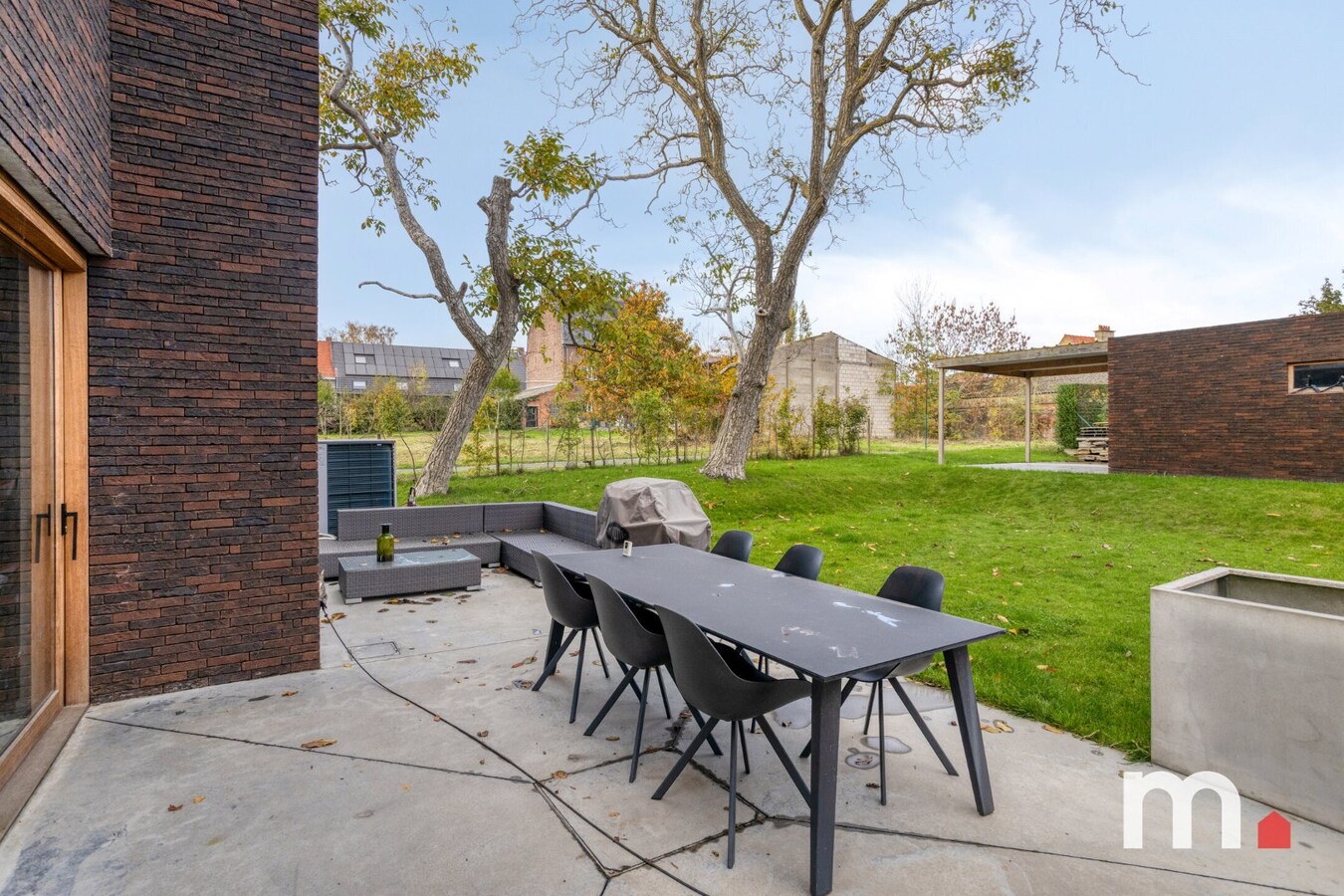 Unieke Villa te Lendelede met 5 slaapkamers met hoogwaardige afwerking ! 