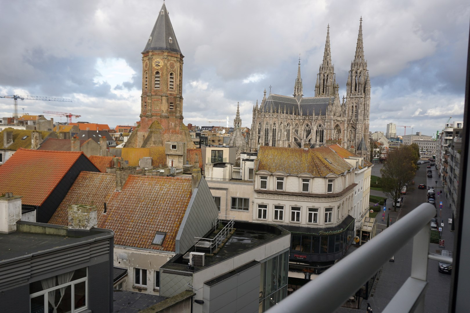 GEMEUBELD 1 SLAAPKAMER APPARTEMENT IN CENTRUM OOSTENDE 