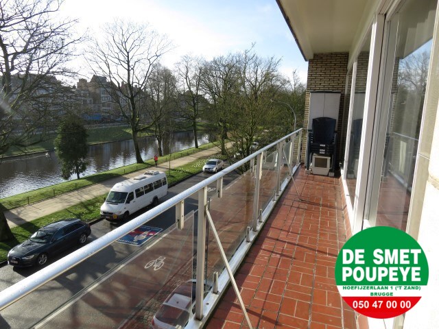 Ruim lichtrijk appartement van 147m² 