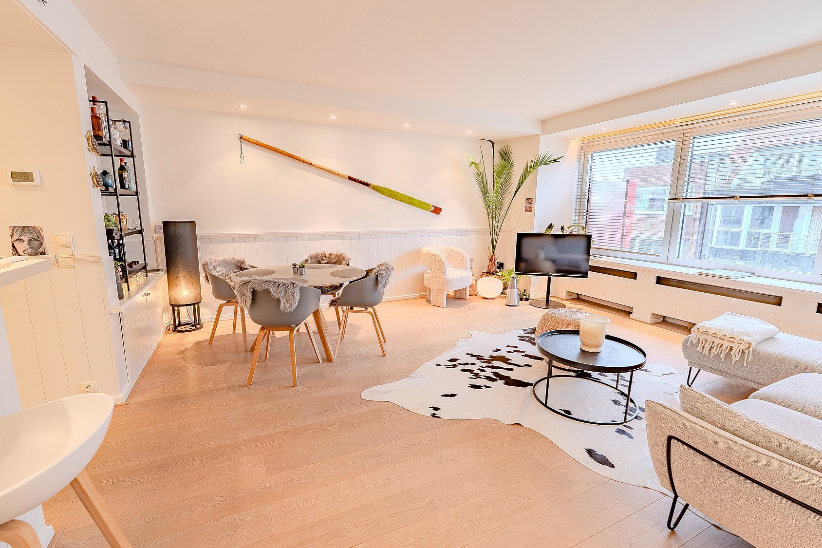 Ruim en volledig instapklaar appartement met 2 slaapkamers op de Lippenslaan 