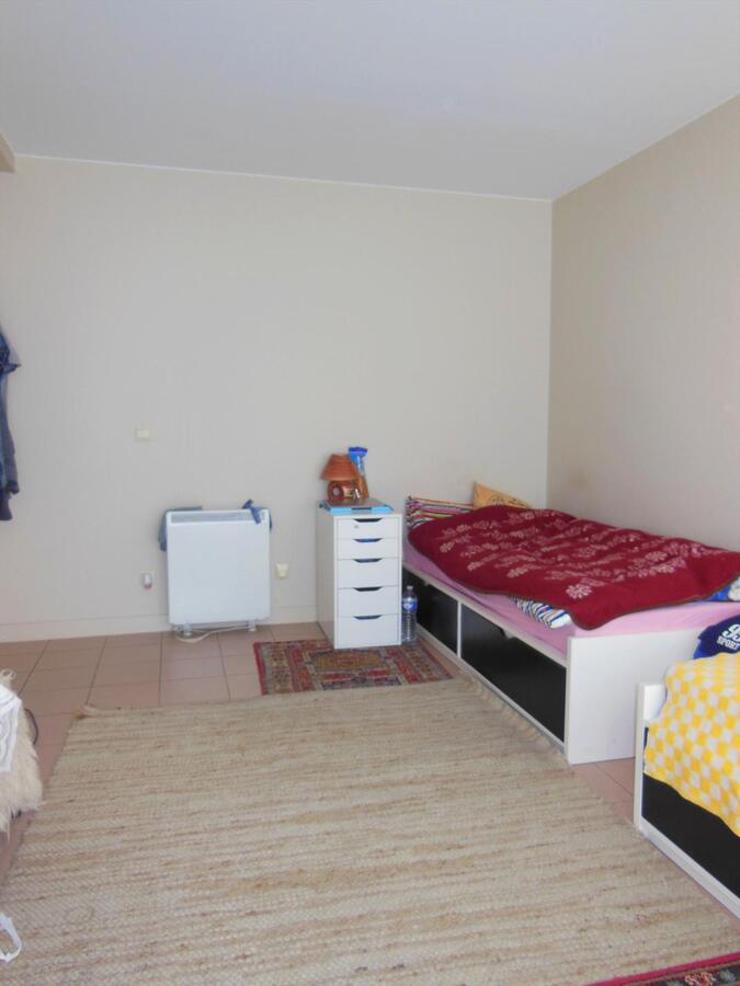 Ruim gelijkvloers appartement met 3 slaapkamers 