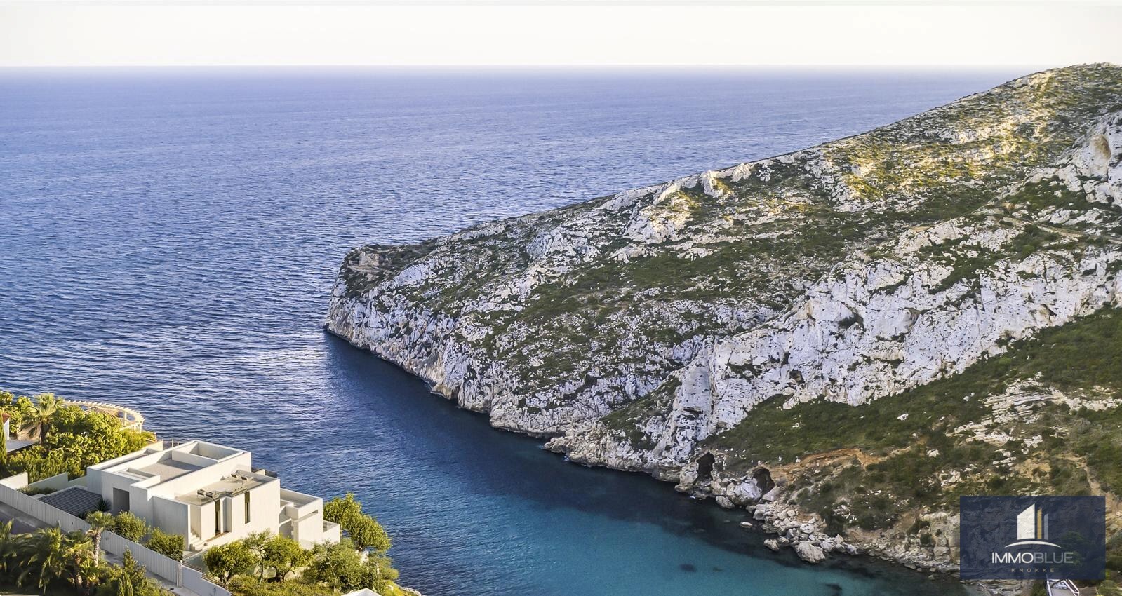 Nieuwbouwvilla met een prachtig zeezicht gelegen in La Granadella. 