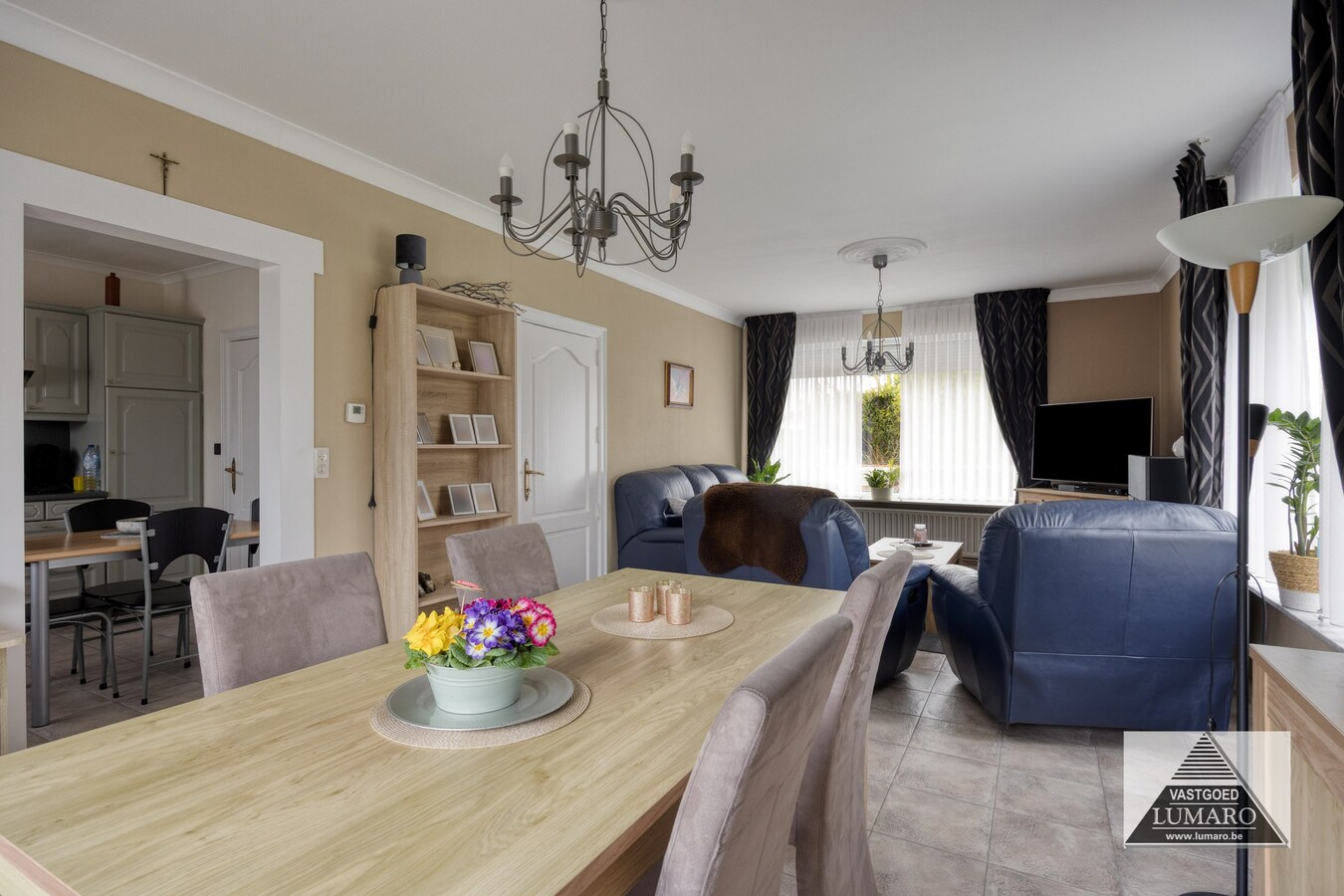 Landelijk gelegen goed onderhouden vrijstaande woning 