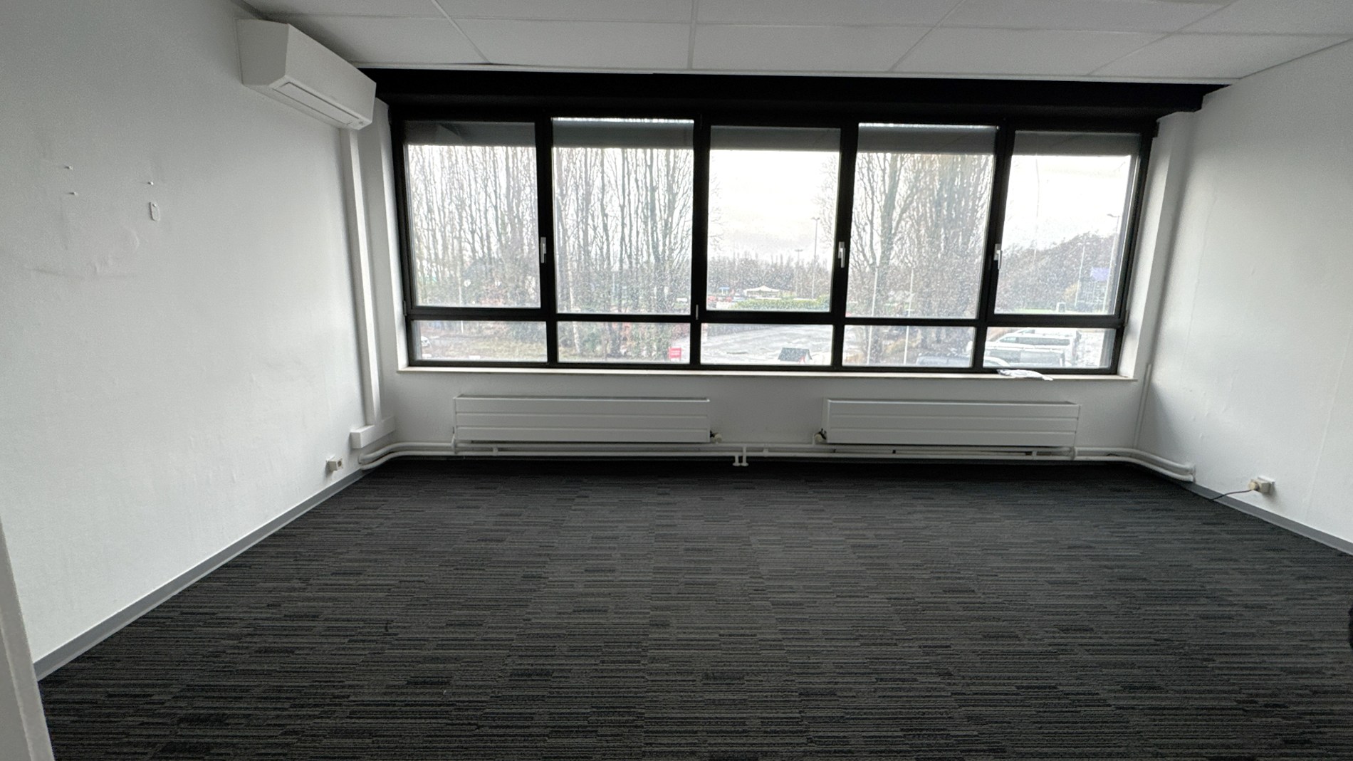 Magazijnen en kantoren te huur in Kontich