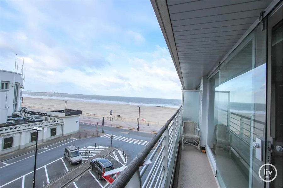 Vakantie-appartement met 2 slaapkamers, zijdelings zeezicht omgeving casino Knokke