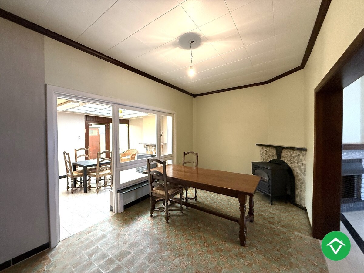 Centraal gelegen woning met 3 slaapkamers en diepe tuin te Roeselare 