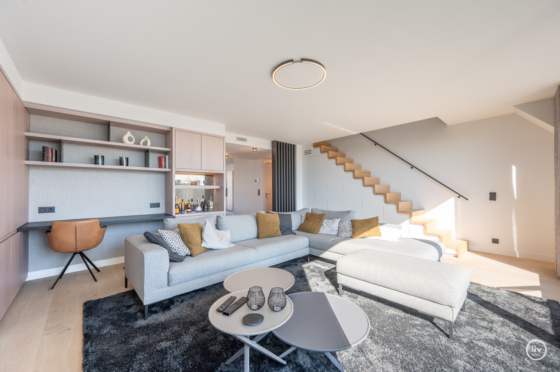 Élégant et récemment rénové duplex appartement au cœur de Knokke. 