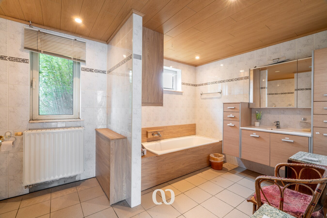 Gerenoveerde hoeve met atelier en een prachtig zicht 