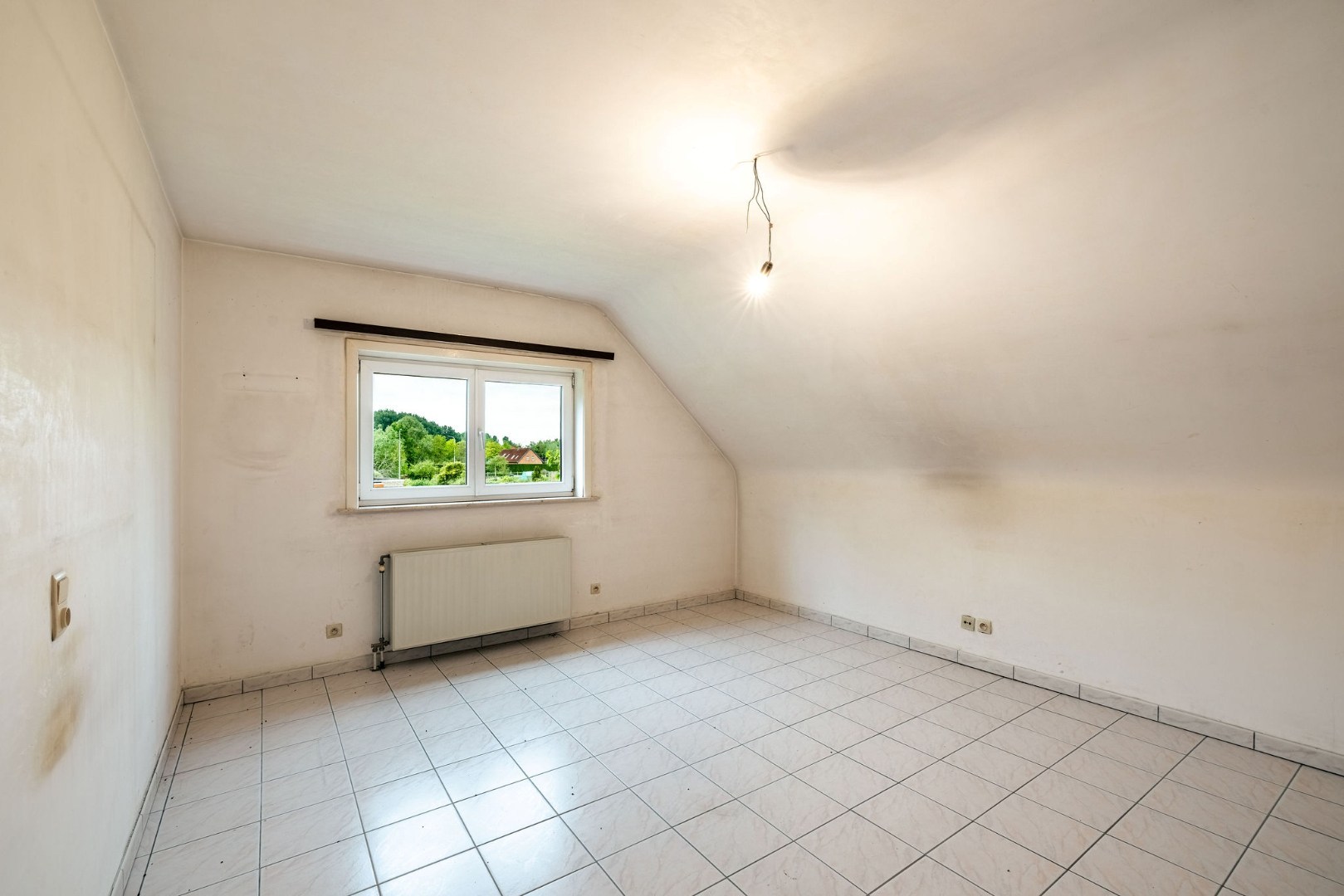 Vrijstaande woning met 4 slaapkamers, tuin en gunstig EPC-label B nabij Gent 