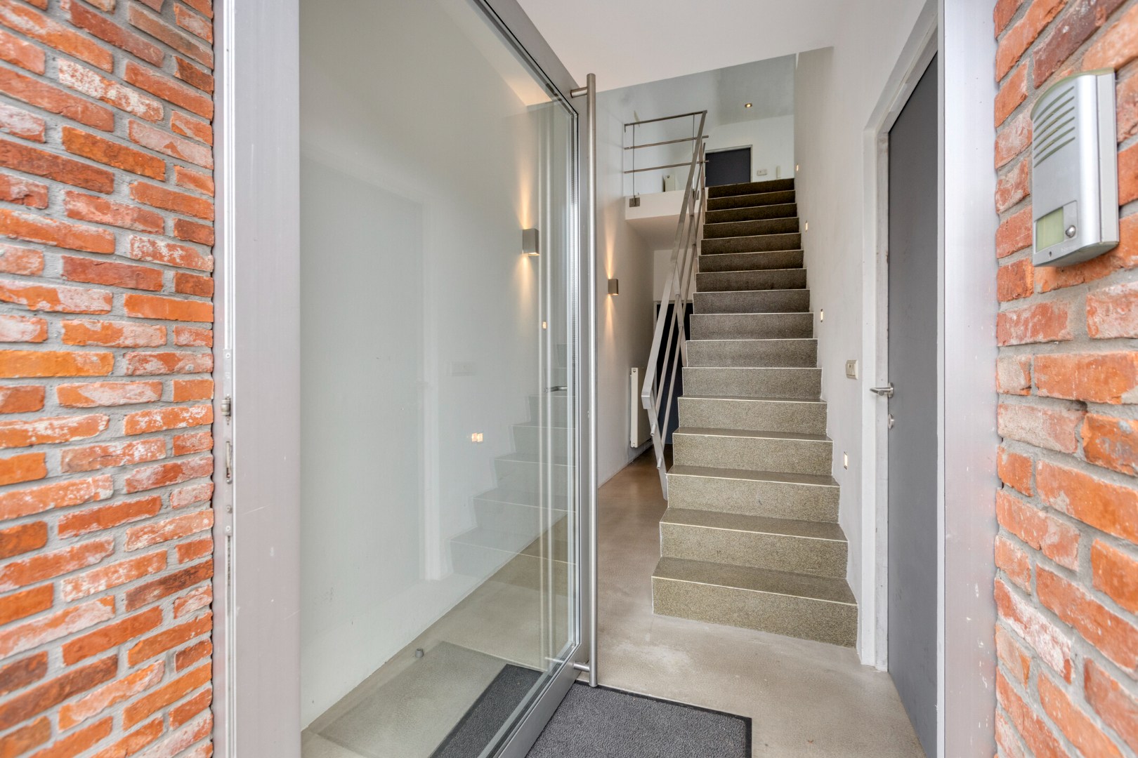 Unieke woning met 3 slpk. op een ruim perceel in Geel-centrum 