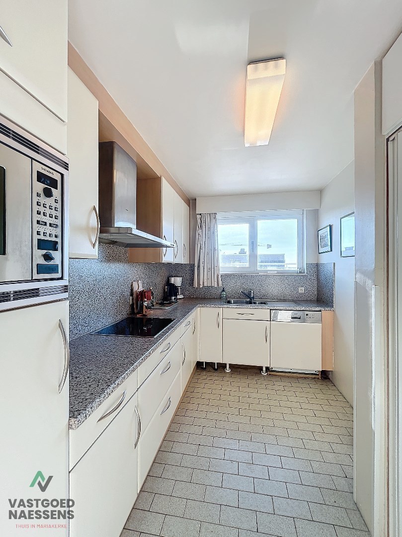 MAGNIFIQUE PENTHOUSE - 2 CHAMBRES - GRANDE TERRASSE - VUE SUR MER - PARKING 